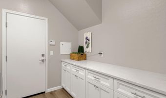 2933 W Owens Way, Anthem, AZ 85086