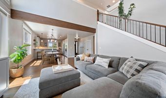2044 NE Altura Dr, Bend, OR 97701