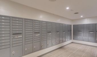 4141 N HENDERSON Rd 107, Arlington, VA 22203