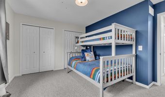 5049 Birdie Ln, Ann Arbor, MI 48103