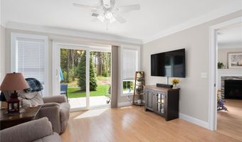 38 Rivers Edge Dr, Coventry, RI 02816