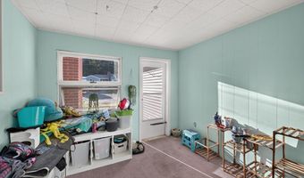 18 Vernon St, Ayer, MA 01432