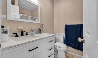 301 CHEROKEE Cir, Ambler, PA 19002