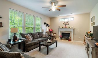 6 Foxmoor Ln, Bayville, NJ 08721