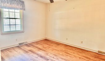 66 Meadow Ln, Barnwell, SC 29812