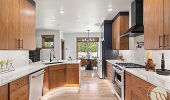 5345 Mule Deer Ct, Billings, MT 59106