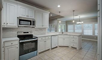 301 Old Town Cir, Brandon, MS 39042