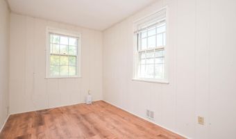 9107 LINDALE Dr, Bethesda, MD 20817