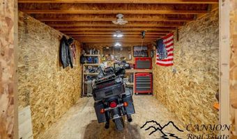 27 Teepee Ring Rd, Clark, WY 82435