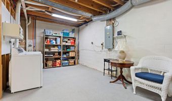 13 RIDGE Ct, Basye, VA 22810
