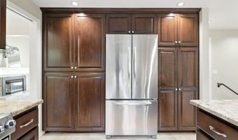 15025 NW Oak Hills Dr, Beaverton, OR 97006