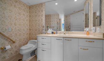 19955 NE 38th Ct 2204, Aventura, FL 33180