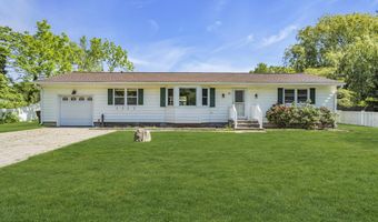 55 South Ave, Bayville, NJ 08721