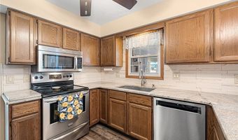 6903 Hidden Valley Dr, Amherst, OH 44001