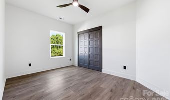 1033 Martin Luther King Jr Dr, Albemarle, NC 28001