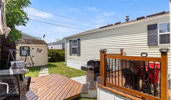 63 East Dr, East Providence, RI 02916