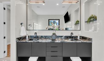 3995 Chapel Hill Ct, Bargersville, IN 46106