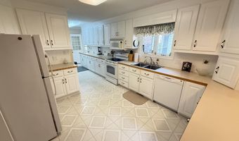 172 Simmons Mill Rd, Albertson, NC 28508