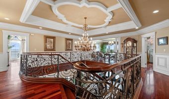 32 BENMORE Ter, Bayonne, NJ 07002
