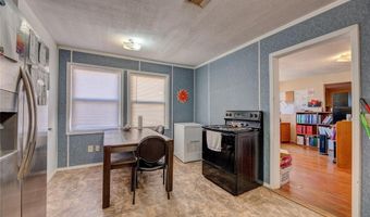 316 S 6th St, Chickasha, OK 73018