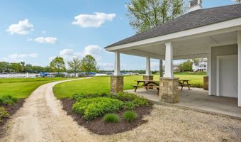 40418 N South Newport Dr, Antioch, IL 60002