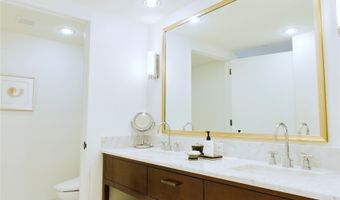 223 Saratoga Rd 2601, Honolulu, HI 96815