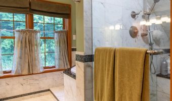 310 Alpine Ln, Burke, VT 05832