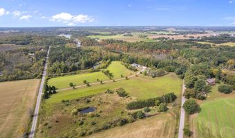 9364 Spring Creek Rd, Amherst, WI 54406