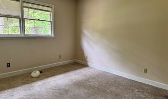 2714 Pine Manor Ln, Albany, GA 31721