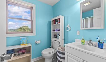 580 River Rd, Cambridge, VT 05464