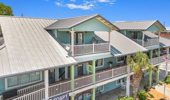 76 Market St, Apalachicola, FL 32320