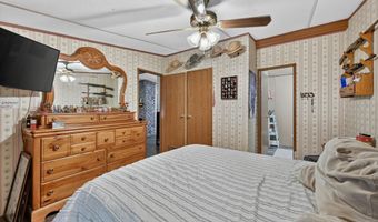 1103 Burnett Blvd, Alvarado, TX 76009