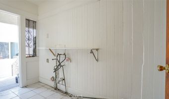 856 W 47th St, Los Angeles, CA 90037