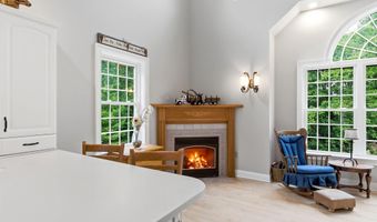 9 Storybrook Ln, Amherst, NH 03031