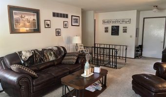 107 Golf Course Dr, Armstrong, IA 50514