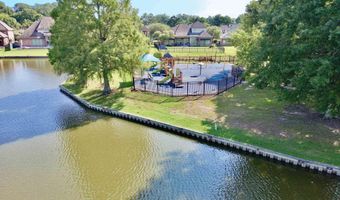 535 Lake Villa Dr, Baton Rouge, LA 70810