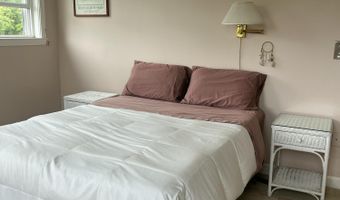 3512 Main St 1, Barnstable, MA 02630