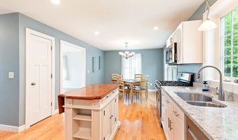 35 Thatcher Way, Barrington, NH 03825