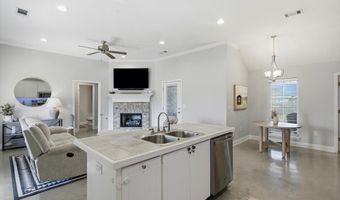 1402 Victoria Ln, Brandon, MS 39042