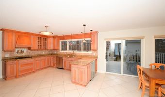 24 Rozmus Ct, Allendale, NJ 07401