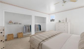 40 ROCKCREST Dr, Cranston, RI 02920