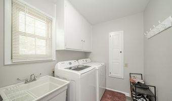 1641 Hillcrest Ave, Anderson, IN 46011