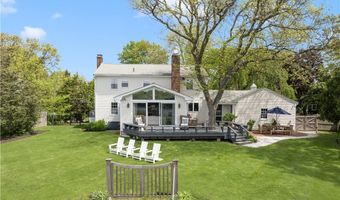 45 Meadowbrook Dr, Barrington, RI 02806