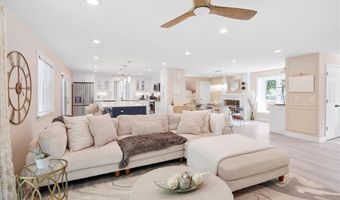 447 Maymont Dr, Ballwin, MO 63011