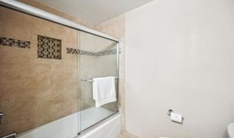 5800 NICHOLSON Ln 1-908, Rockville, MD 20852