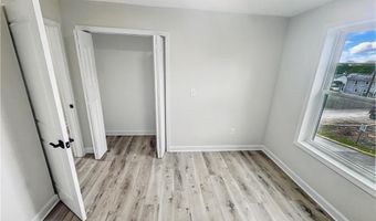 50 Rosemont Ave, Johnston, RI 02919