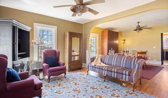 137 E 1400 Rd, Baldwin City, KS 66006