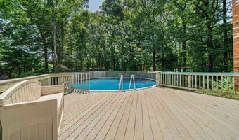 133 Russell Ln, Abington, MA 02351