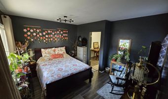 936 W Vine St, Albany, IN 47320