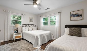 204 Cold Creek Dr, Alpharetta, GA 30009